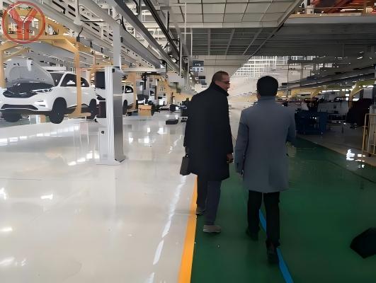 customer visit car factory(1)(1)
